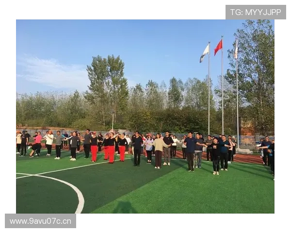 《探索体育世界的无限可能:从竞技场到全民健身的全景视角》 - 副本 (2) 《探索体育世界的无限可能:从竞技场到全民健身的全景视角》 - 副本 (2)